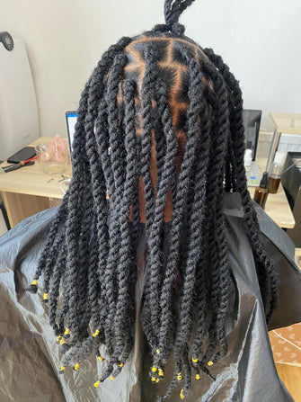 Classic and Knotless Braids